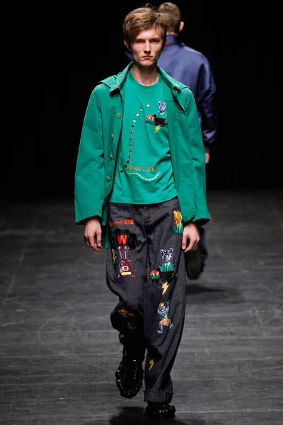 Look 26